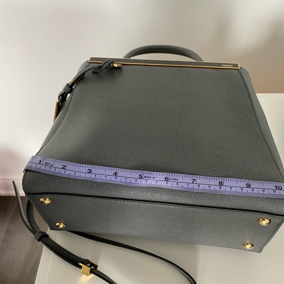 Fendi 2Jour bag - Picture 9 of 11
